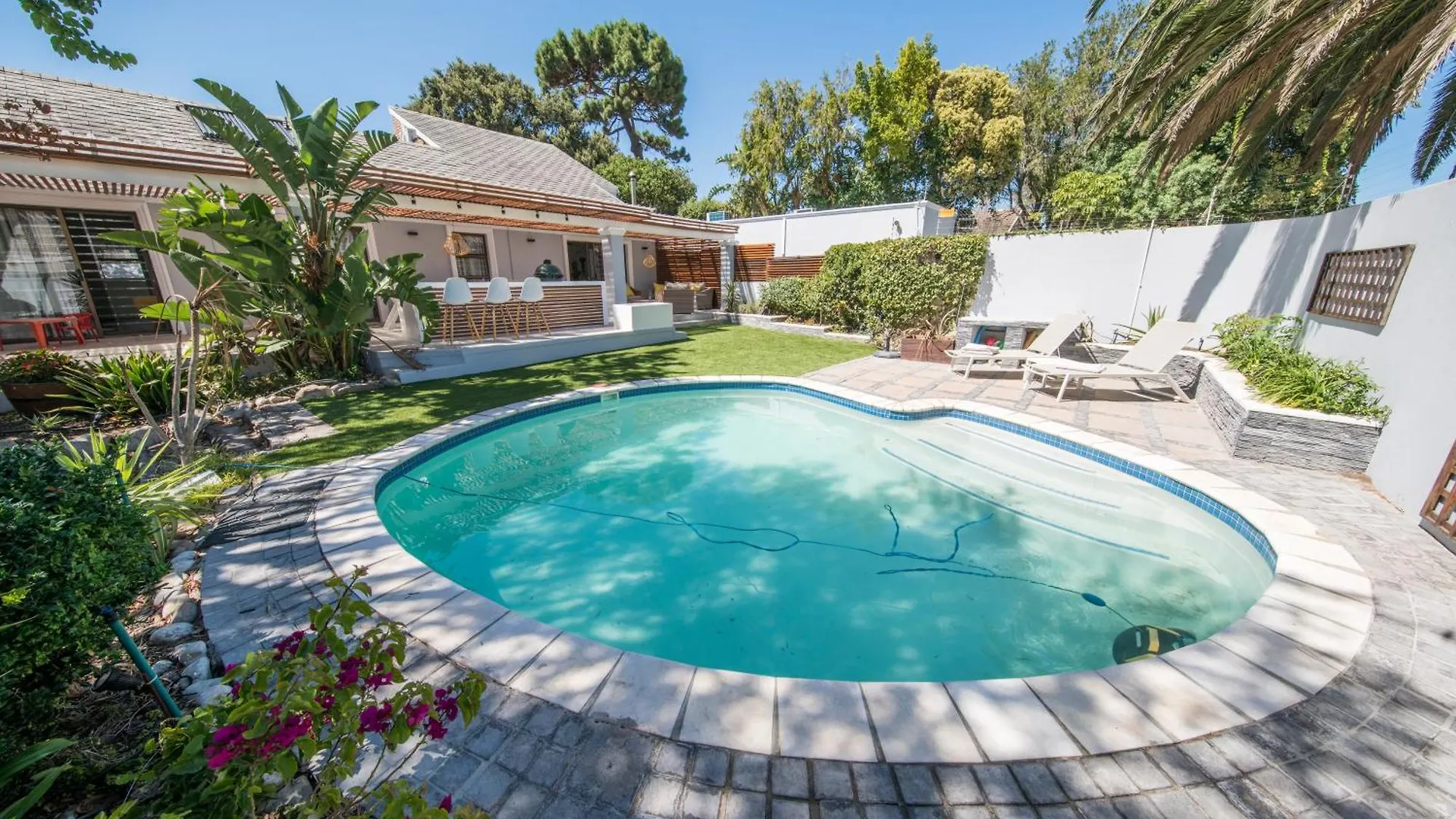 Constantiaberg Holiday Rentals Plumstead